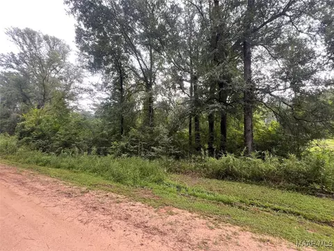 144 Village Creek Rd, Prattville, AL 36067