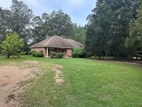 1275 Crenshaw Rd, Wetumpka, AL 36092