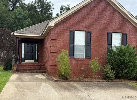 5 Ridgeview Dr, Millbrook, AL 36054