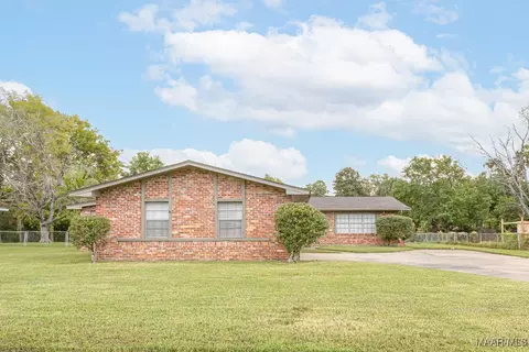 5725 Carriage Hills Dr, Montgomery, AL 36116