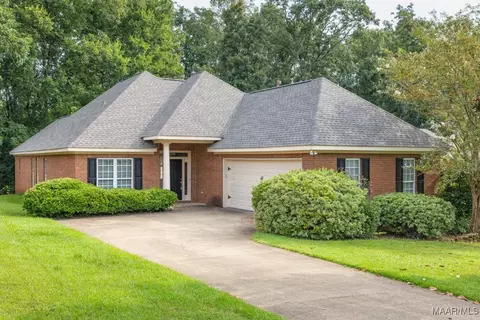 112 Fairway Dr, Millbrook, AL 36054