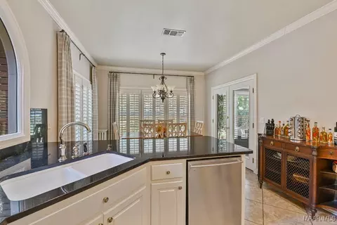 Kitchen - 7149 Pinecrest Dr, Montgomery, AL 36117 photo 2 of 10