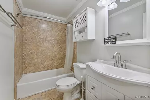 Bath - 7149 Pinecrest Dr, Montgomery, AL 36117 photo 8 of 8