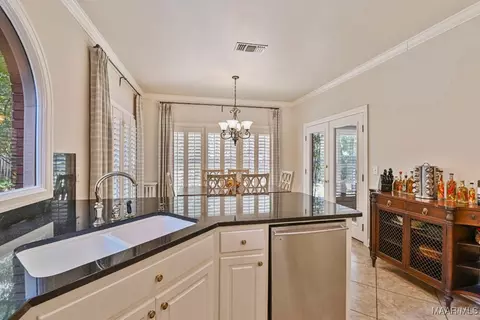Kitchen - 7149 Pinecrest Dr, Montgomery, AL 36117 photo 6 of 10