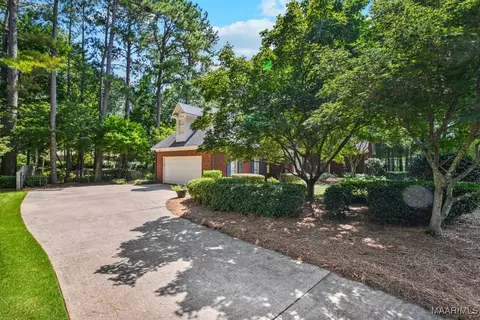 Exterior - 7149 Pinecrest Dr, Montgomery, AL 36117 photo 3 of 13