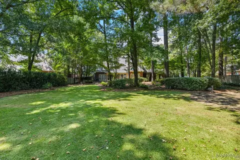 Exterior - 7149 Pinecrest Dr, Montgomery, AL 36117 photo 9 of 13