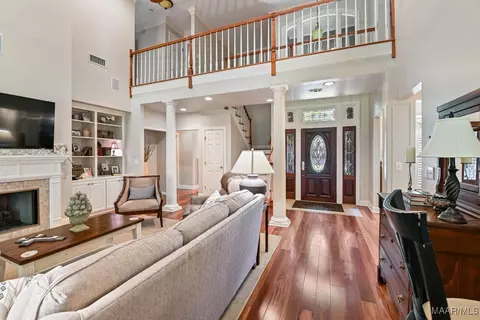 Entry Way - 7149 Pinecrest Dr, Montgomery, AL 36117 photo 1 of 2