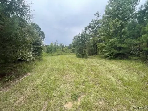 1000 Cleghorn Dr, Tallassee, AL 36078