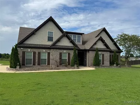 72 Waterscapes Dr, Pike Road, AL 36064