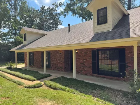 6641 Rives Rd, Elmore, AL 36025