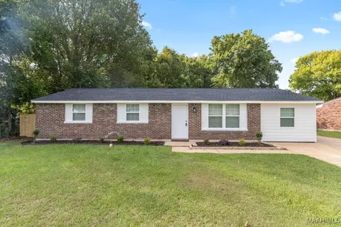 403 Azalea Dr, Prattville, AL 36067