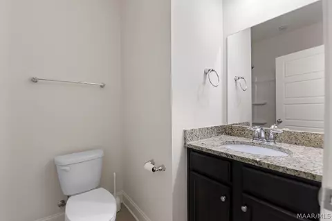 Bath - 5531 Stapleton Dr, Montgomery, AL 36116 photo 2 of 5