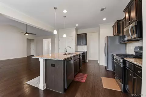 Kitchen - 5531 Stapleton Dr, Montgomery, AL 36116 photo 4 of 4