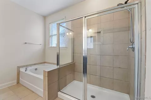 Bath - 5531 Stapleton Dr, Montgomery, AL 36116 photo 5 of 5