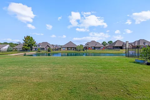 Exterior - 5531 Stapleton Dr, Montgomery, AL 36116 photo 3 of 7