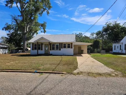 319 Bell St, Greenville, AL 36037