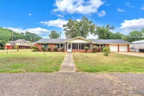 100 Graham Ln, Prattville, AL 36066