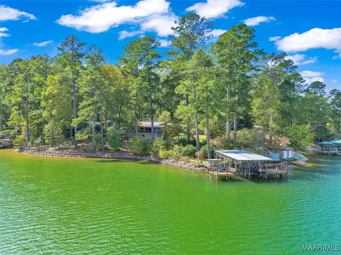 565 1st St, Eclectic, AL 36024