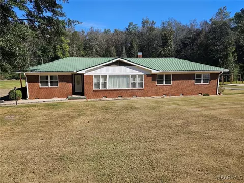 110 Brookside Dr, Greenville, AL 36037