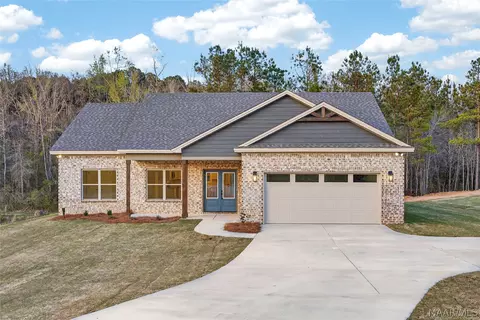 210 Madix Dr, Eclectic, AL 36024