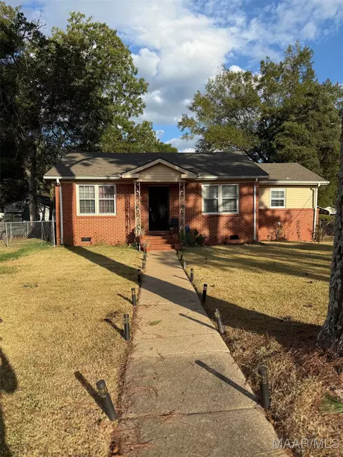2200 Elkdale St, Selma, AL 36701