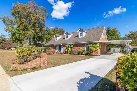 2633 Old Orchard Ln, Montgomery, AL 36117