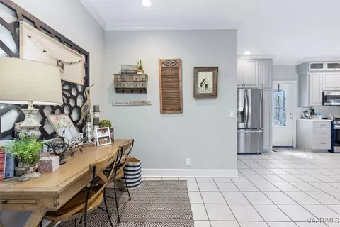 Entry Way - 511 Claud Rd, Eclectic, AL 36024 photo 3 of 3