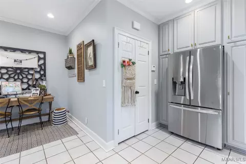 Entry Way - 511 Claud Rd, Eclectic, AL 36024 photo 2 of 3