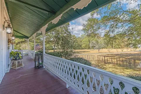 Exterior - 511 Claud Rd, Eclectic, AL 36024 photo 8 of 12