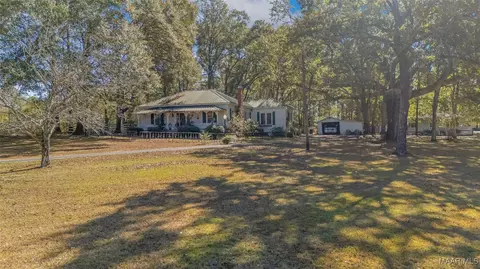 Exterior - 511 Claud Rd, Eclectic, AL 36024 photo 5 of 12