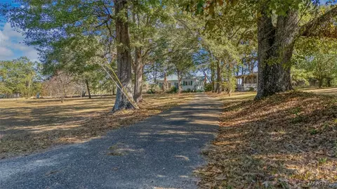 Exterior - 511 Claud Rd, Eclectic, AL 36024 photo 7 of 12