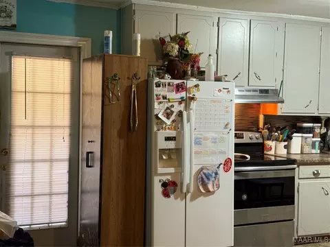 Entry Way - 174 Persimmon Tree Rd, Valley Grande, AL 36701 photo 1 of 2