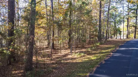 1 Willow Ln, Alexander City, AL 35010