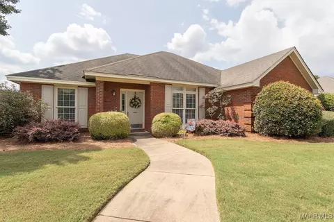 501 Red Oak Ct, Montgomery, AL 36117