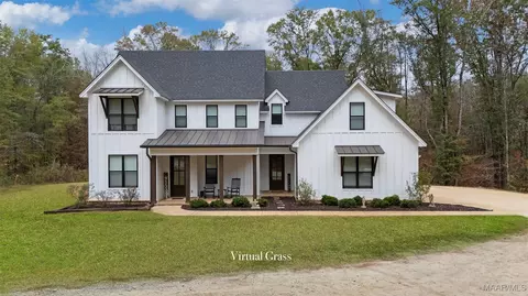 178 Shoal Creek Dr, Deatsville, AL 36022