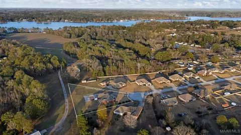 248 Anna Grace Ln, Wetumpka, AL 36092