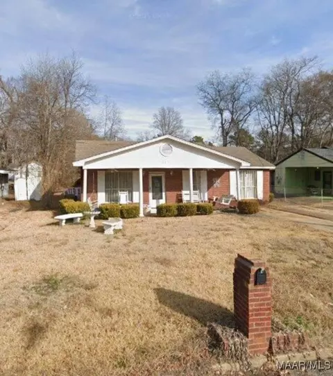 332 Iris Ln, Montgomery, AL 36105