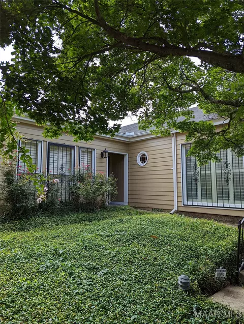 2065 Hazel Hedge Ln, Montgomery, AL 36106