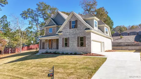 79 Birchwood Ln, Wetumpka, AL 36093
