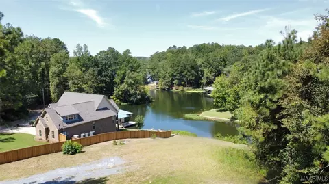 418 Cliffside Dr, Titus, AL 36080
