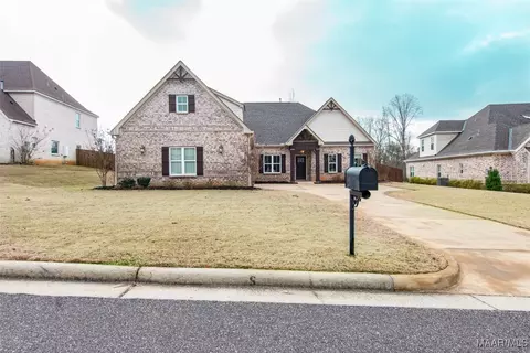 310 Sydney Dr S, Prattville, AL 36066