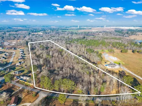 849 Baltzer Rd, Wetumpka, AL 36092