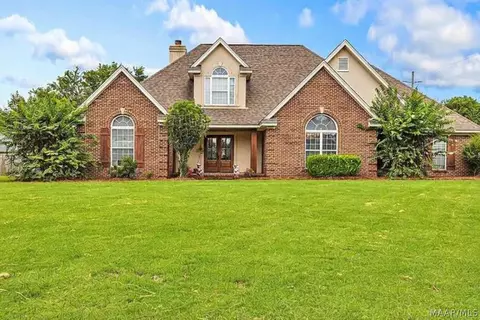 96 Winding Wood Dr, Wetumpka, AL 36093