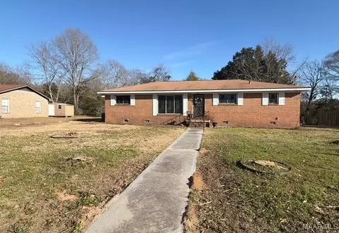 501 Gautier St, Tuskegee, AL 36083