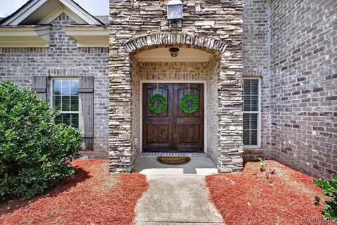 8913 Caraway Ln, Montgomery, AL 36117