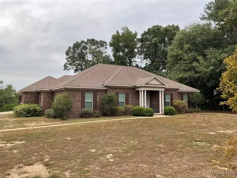 1355 Oak Valley Rd, Tallassee, AL 36078