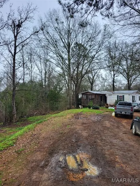 799 Pine Tuckett Rd, Hope Hull, AL 36043