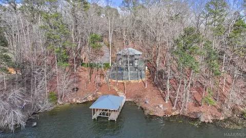 1413 River Rd, Titus, AL 36080
