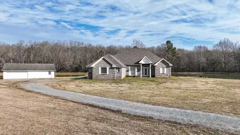 520 Buckview Ct, Pike Road, AL 36064