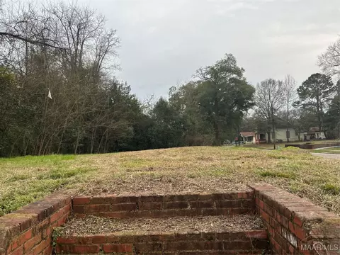 37 Elizabeth St, Montgomery, AL 36104